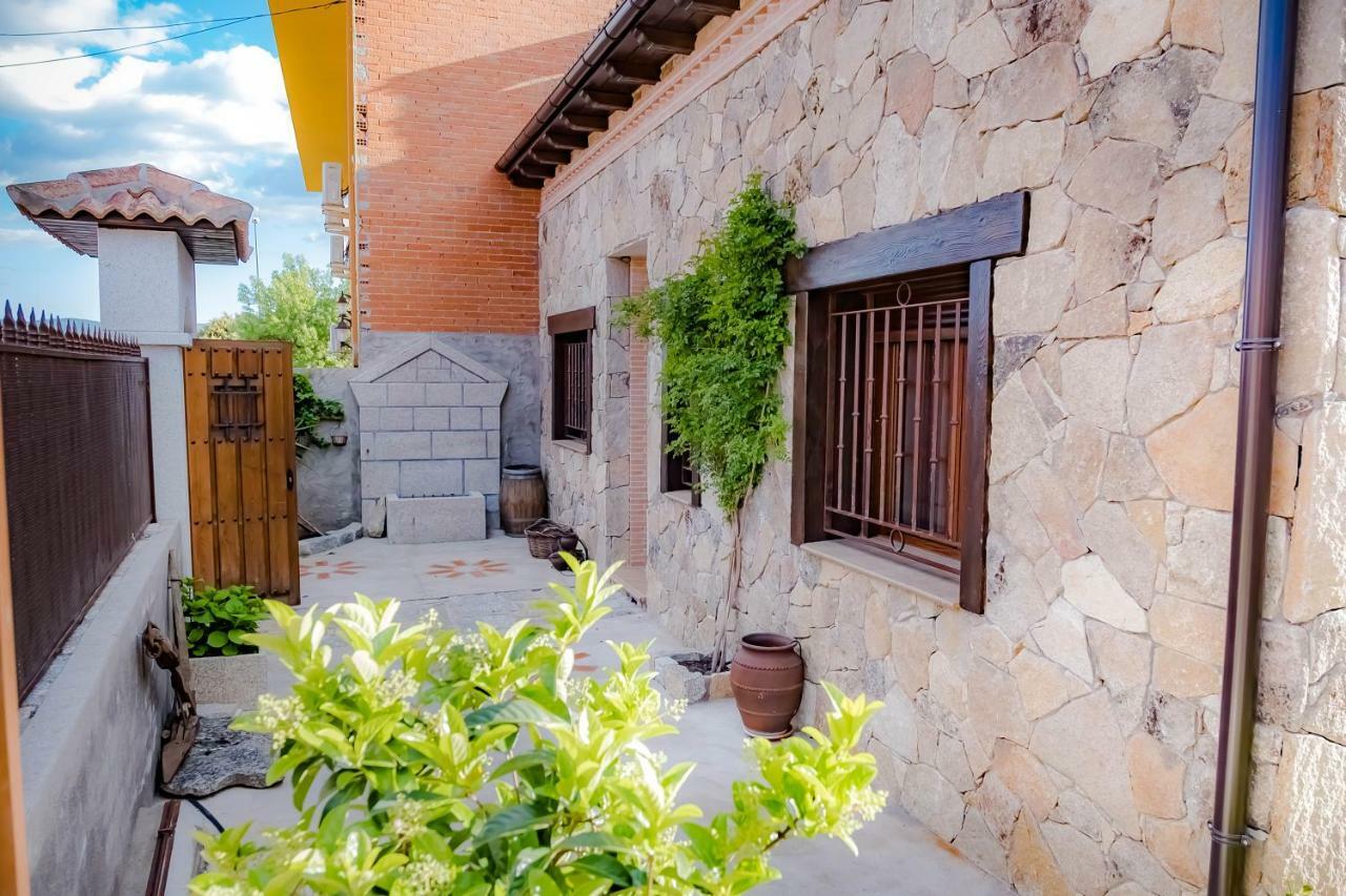 Casa Los 5 Caños Sotillo de la Adrada Exterior foto